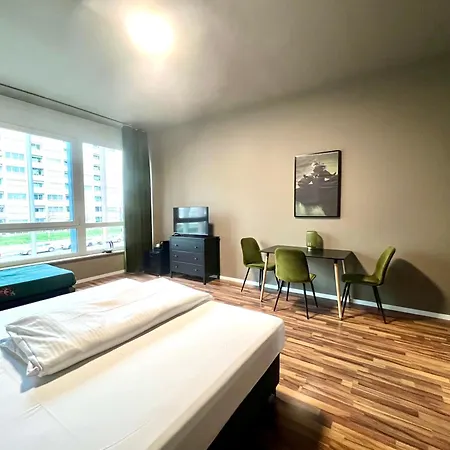 N8 - By 3* Leipzig