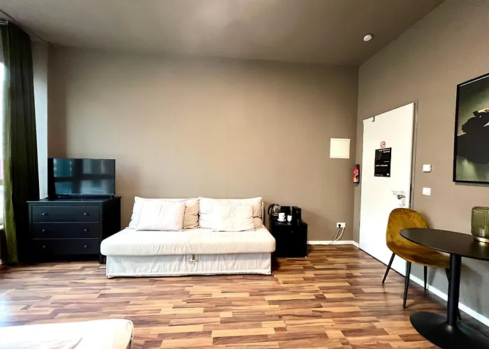 N8 - By Aparthotel 3*